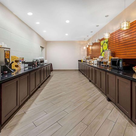 Готель La Quinta By Wyndham Houston Humble Atascocita Екстер'єр фото