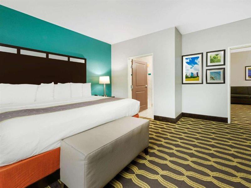 Готель La Quinta By Wyndham Houston Humble Atascocita Екстер'єр фото
