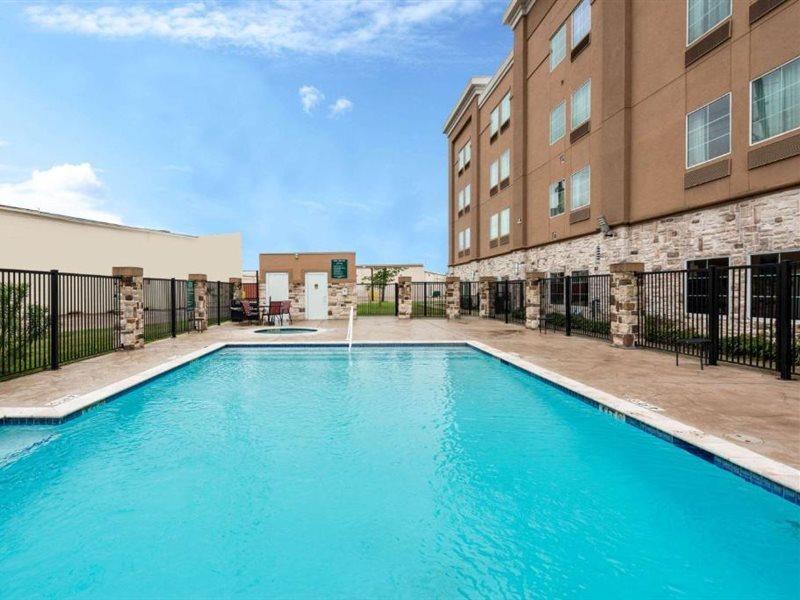 Готель La Quinta By Wyndham Houston Humble Atascocita Екстер'єр фото