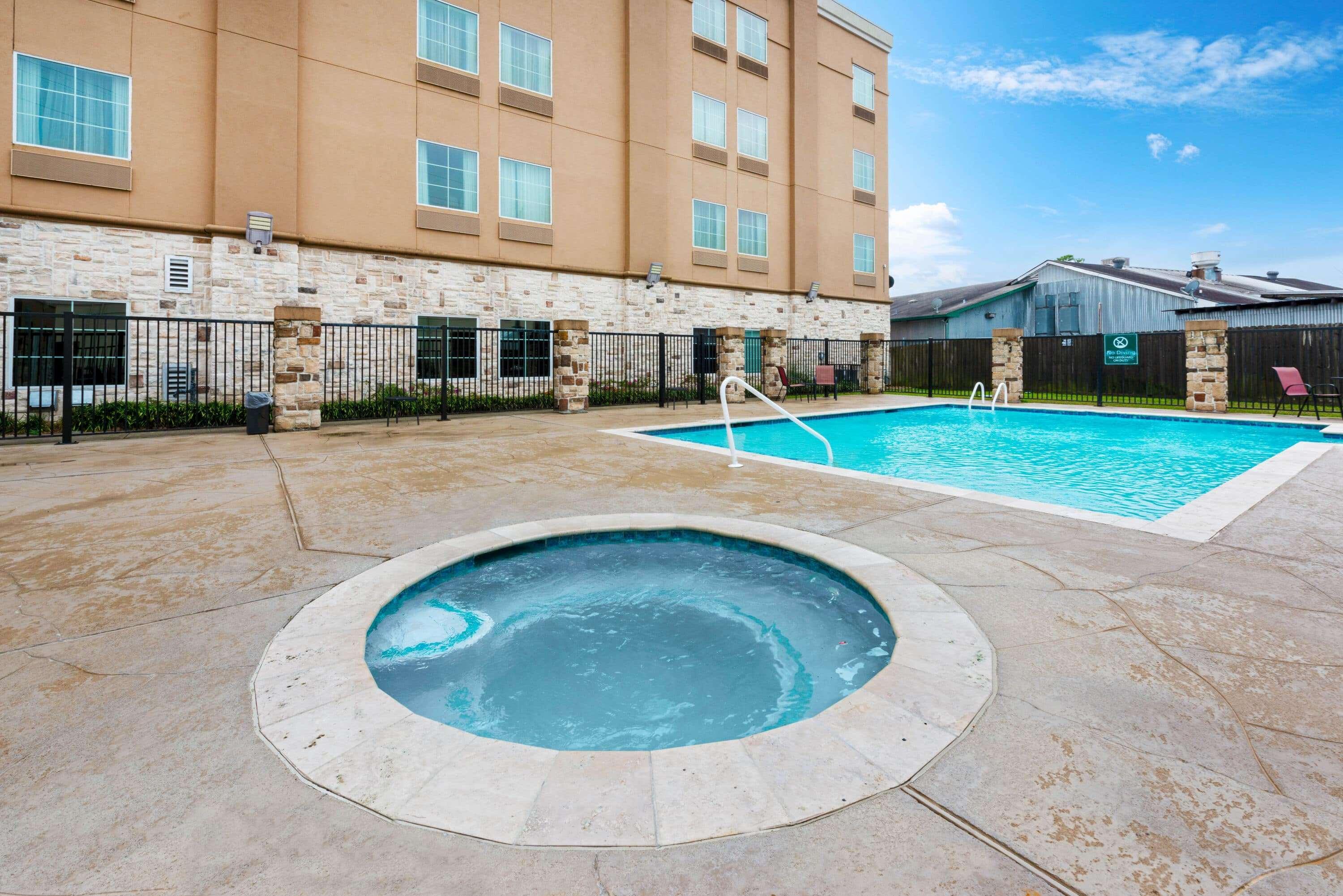 Готель La Quinta By Wyndham Houston Humble Atascocita Екстер'єр фото
